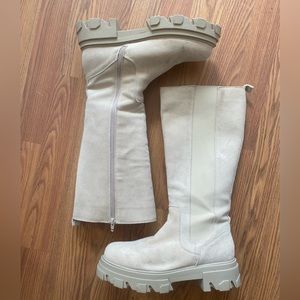Steve Madden Tan Suede Esma Lug Boots Size 10